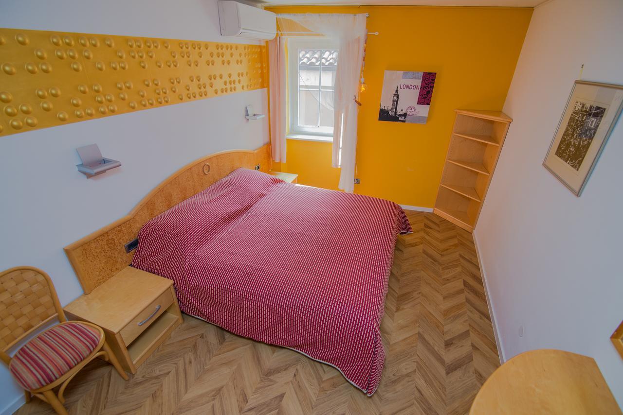 Bed&Breakfast Saturn 베리로신즈 외부 사진